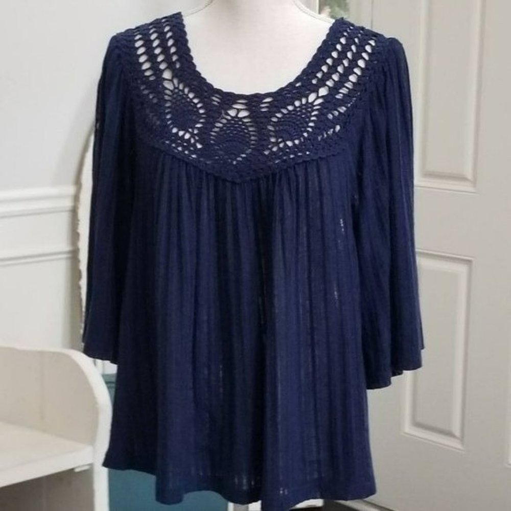 New Directions Navy Top Open Woven Neckline 3/4 Sleeve Size Medium